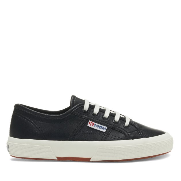 Superga 2750 עור טבעוני שחור-לבן Avorio